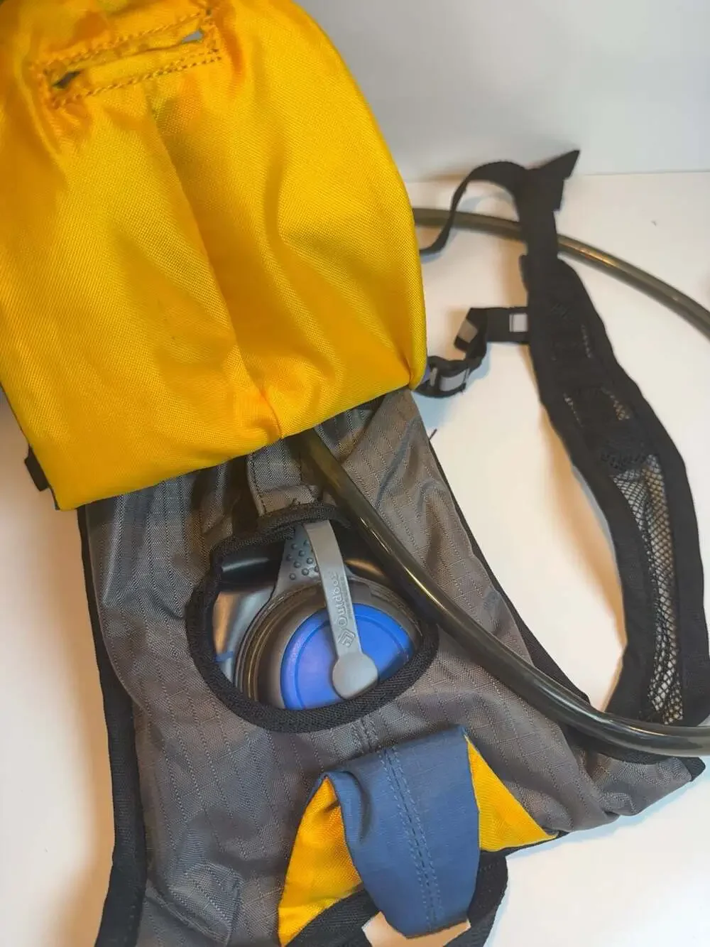 Outdoor Products H2O Performance Hydration Pack 2.0L Blue